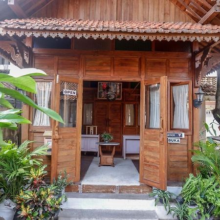 Готель Reddoorz Syariah Near Plengkung Gading 2 Джок'якарта Екстер'єр фото