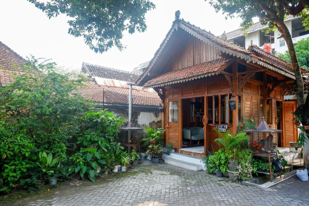 Готель Reddoorz Syariah Near Plengkung Gading 2 Джок'якарта Екстер'єр фото
